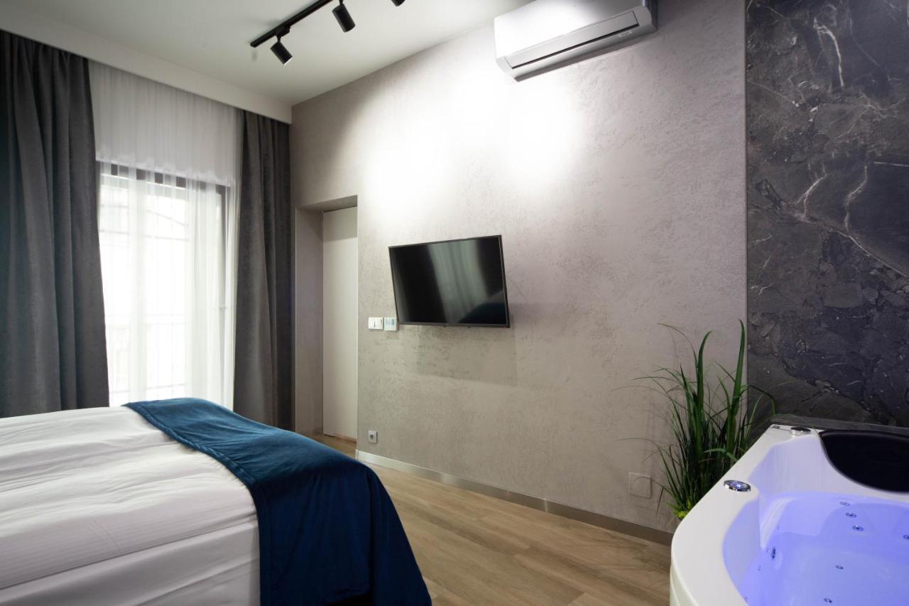 Jacuzzi Apartment Main Square Krakow Dış mekan fotoğraf