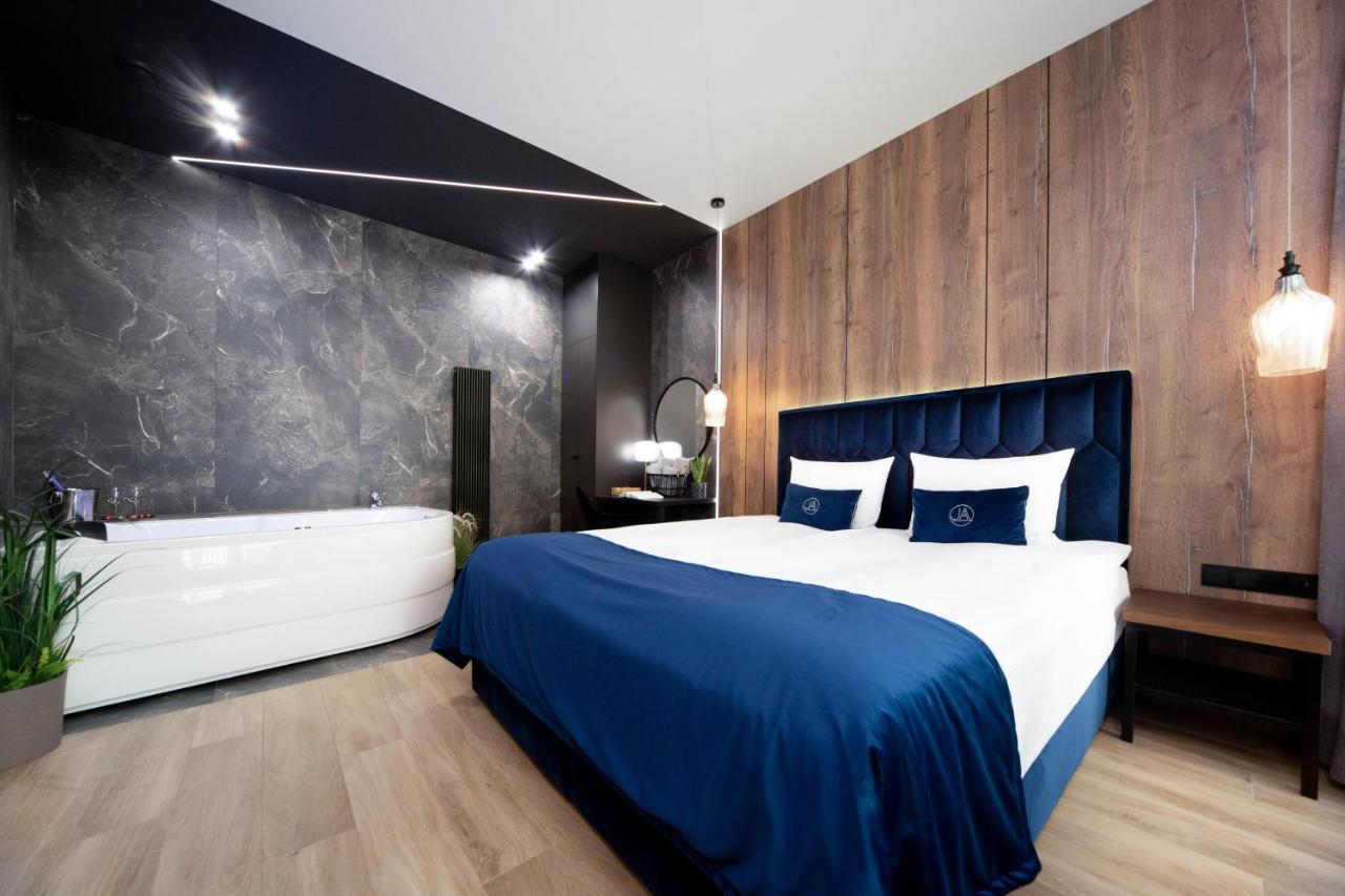 Jacuzzi Apartment Main Square Krakow Dış mekan fotoğraf